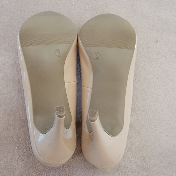 Steve Madden Size 9 shoes - Picture 3 of 5